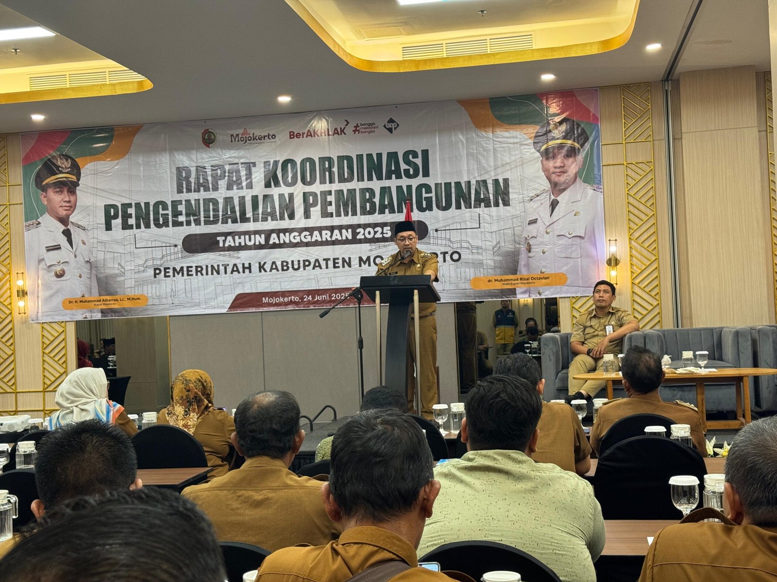 Pemkab Mojokerto Kucurkan Rp32,12 Miliar untuk 67 Desa, Fokus Infrastruktur