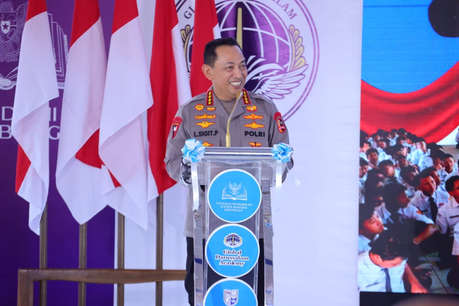 Kapolri: SMA Kemala Taruna Bhayangkara dan SMA Global Darussalam Academy Siapkan Calon Pemimpin Harapan Bangsa