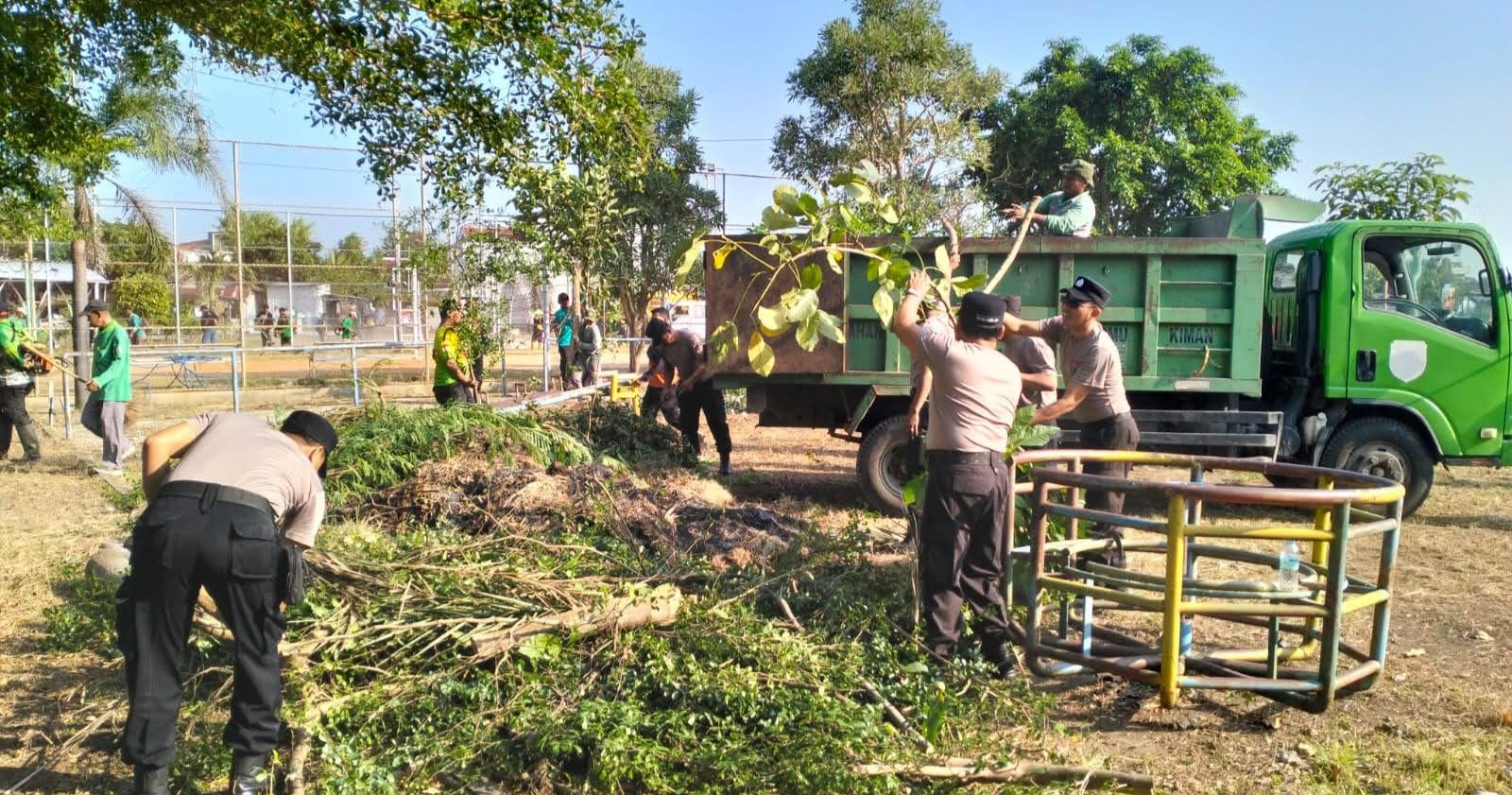 Sinergi Tiga Pilar, Polres Madiun Kota Kerja Bakti di Lokasi Dapur MBG Dukung Program Nasional