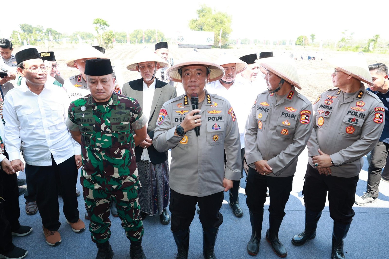 Penanaman Jagung Bersinergi Dengan Ponpes, Bukti Nyata Seluruh Komponen Bangsa Wujudkan Swasembada Pangan