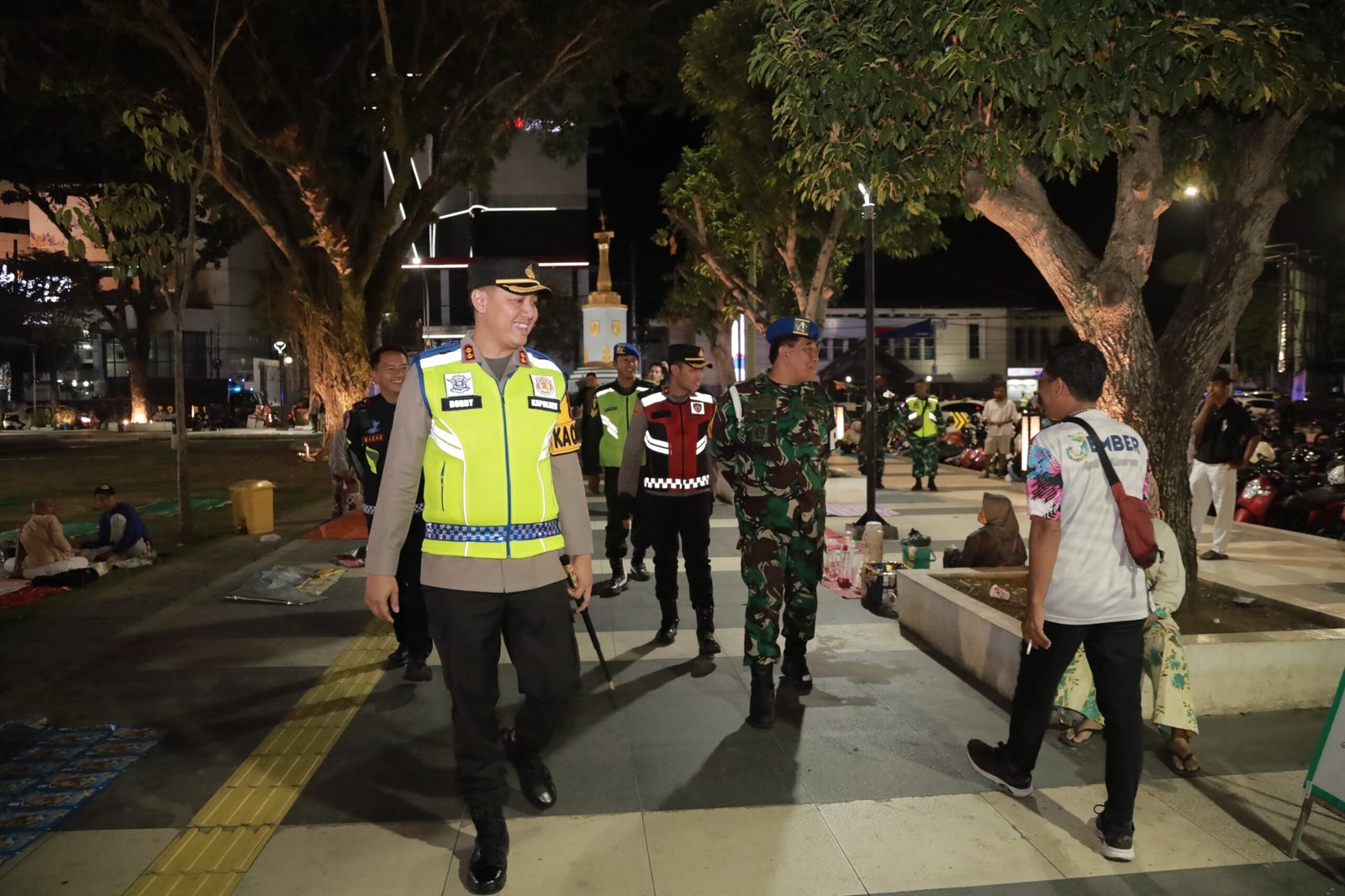 Harkamtibmas Polres Jember Bersama TNI dan Elemen Masyarakat Gelar Patroli Gabungan