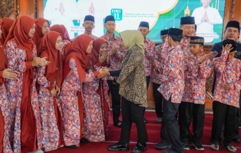 Walikota Mojokerto Ning Ita Berangkatkan 44 Kafilah Dalam Perlombaan MTQ ke-31 Jawa Timur