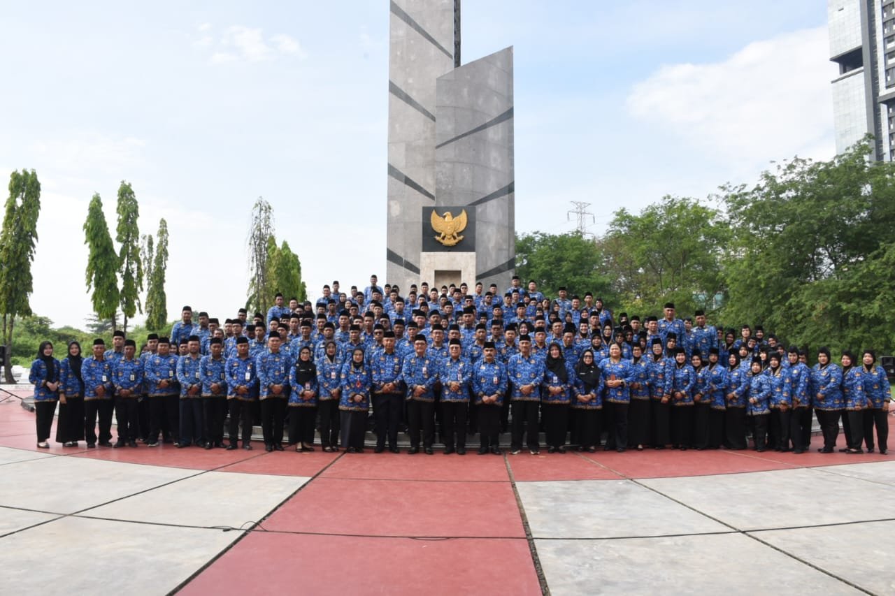 Sambut HUT Korpri ke-54, ASN Polda Jatim Ziarah ke TMP